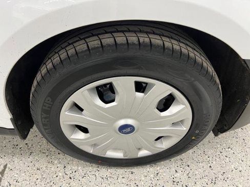 Used 2022 Ford Transit Connect XL image 32