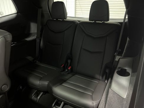 Used 2024 Cadillac XT6 Premium Luxury w/ Technology Package image 26