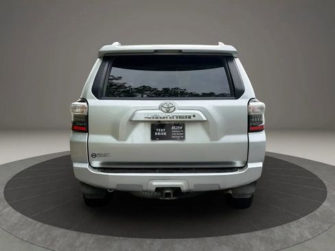 Used 2015 Toyota 4Runner SR5 Premium RWD image 5