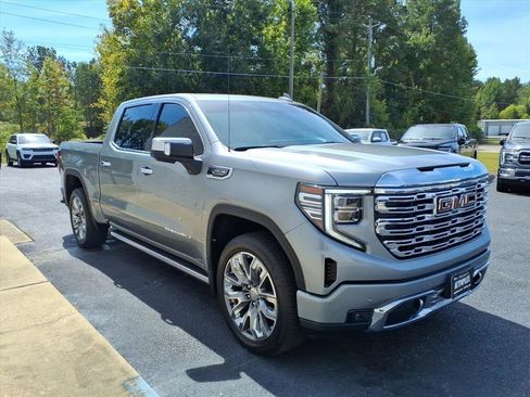 Used 2024 GMC Sierra 1500 Denali w/ Denali Reserve Package image 3