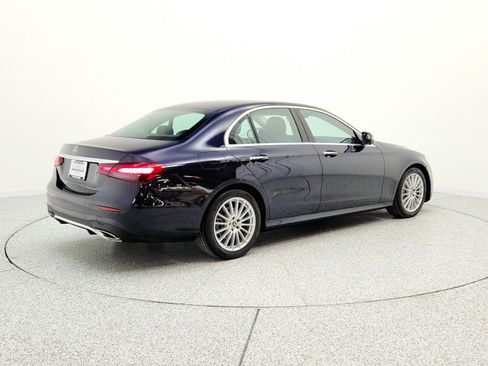 Used 2022 Mercedes-Benz E 350 Sedan image 5