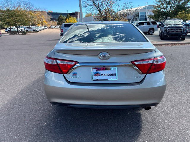 Used 2015 Toyota Camry XSE w/ Moonroof Package FWD image 5