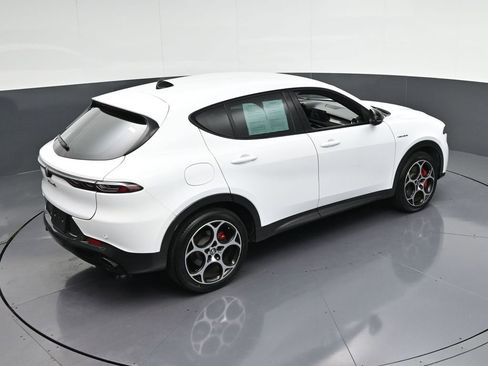 Used 2024 Alfa Romeo Tonale Veloce AWD/4WD image 24