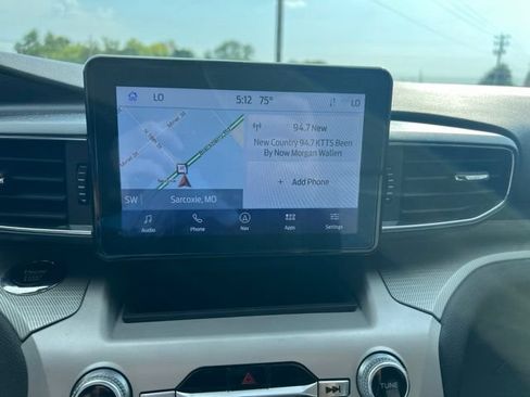 Used 2023 Ford Explorer XLT w/ Equipment Group 202A AWD/4WD image 19