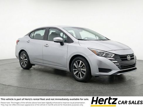 Used 2025 Nissan Versa SV image 1