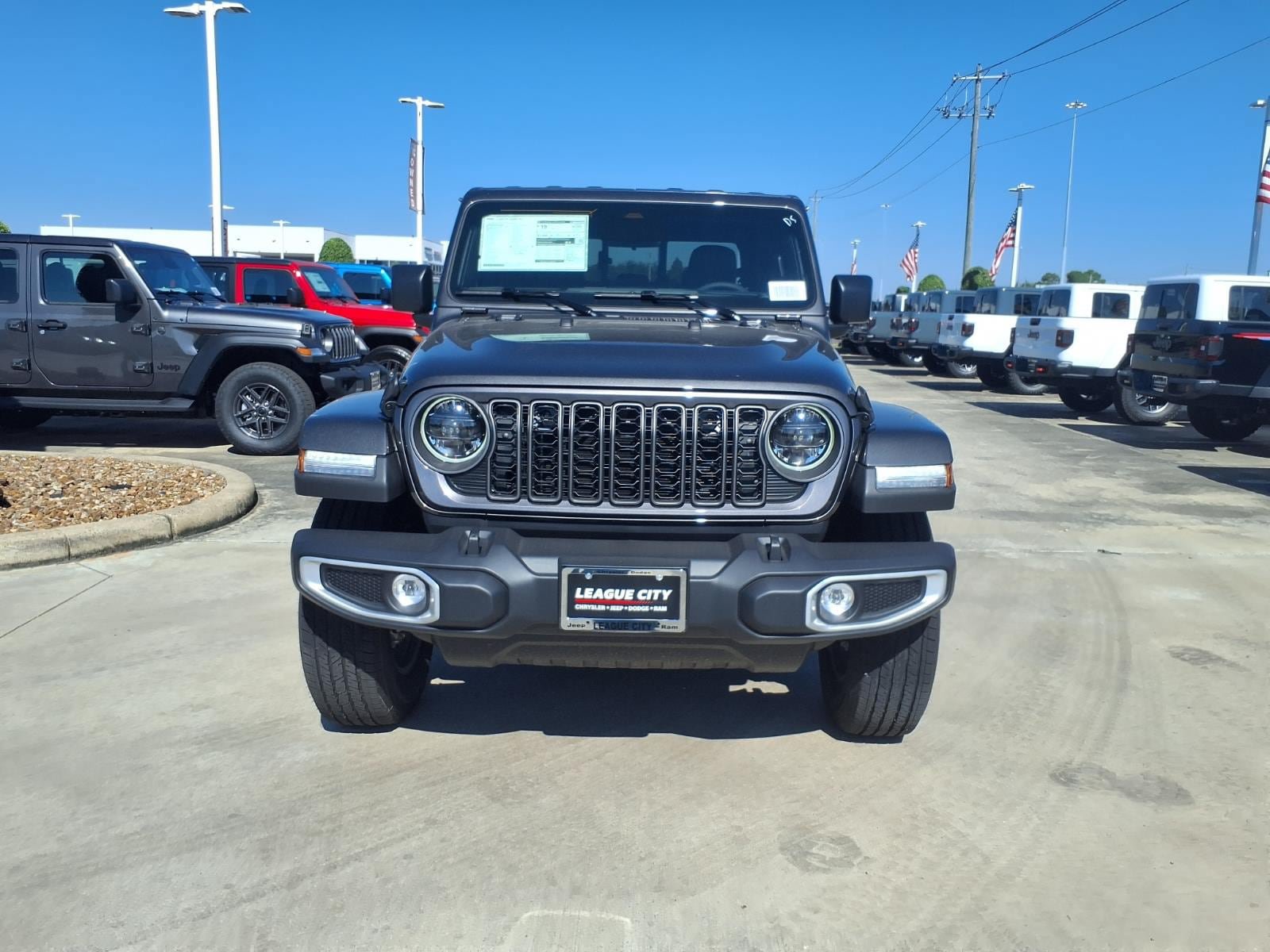 New 2026 Jeep Gladiator Sport AWD/4WD image 5