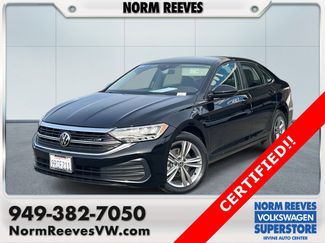 Certified 2024 Volkswagen Jetta SE video 1