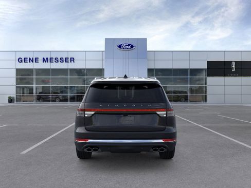 New 2026 Lincoln Aviator Premiere image 18