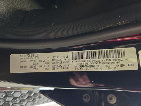 Used 2019 RAM 1500 Limited w/ Body Color Bumper Group image 37