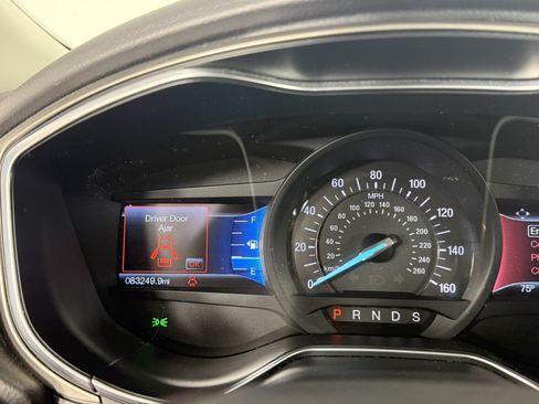 Used 2016 Ford Fusion SE w/ Equipment Group 202A FWD image 18