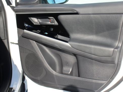 Certified 2025 Toyota bZ4X FWD image 19