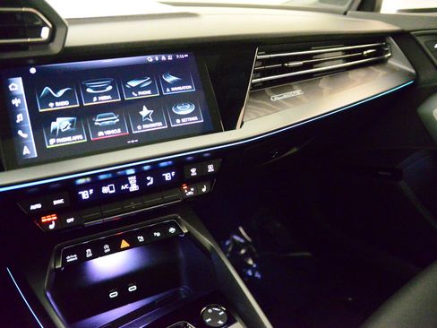 Used 2025 Audi A3 2.0T Premium Plus w/ Premium Plus Package image 28