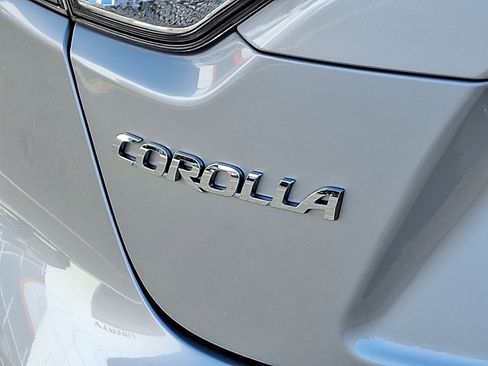 Used 2026 Toyota Corolla LE FWD image 31