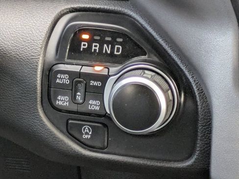 Used 2023 RAM 1500 Big Horn AWD/4WD image 18