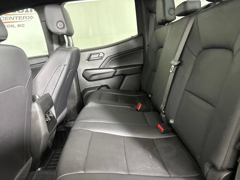 Used 2024 Chevrolet Colorado W/T w/ WT Convenience Package RWD image 21