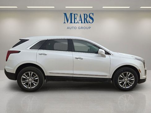Used 2021 Cadillac XT5 Premium Luxury FWD image 6