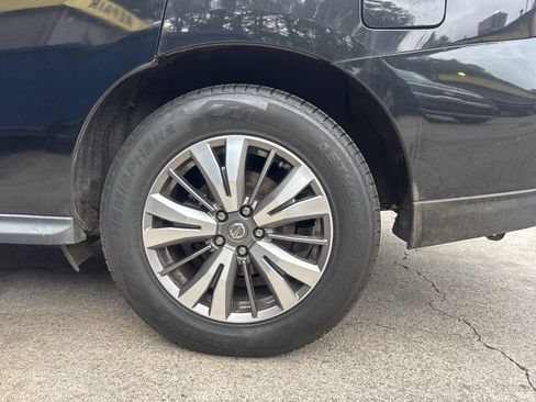 Used 2020 Nissan Pathfinder S FWD image 15