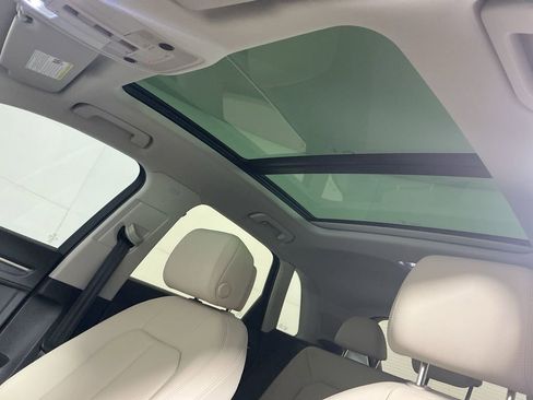 Used 2024 Audi Q3 2.0T Premium image 23