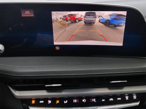 Certified 2024 Cadillac XT4 Premium Luxury w/ Cold Weather Package image 19