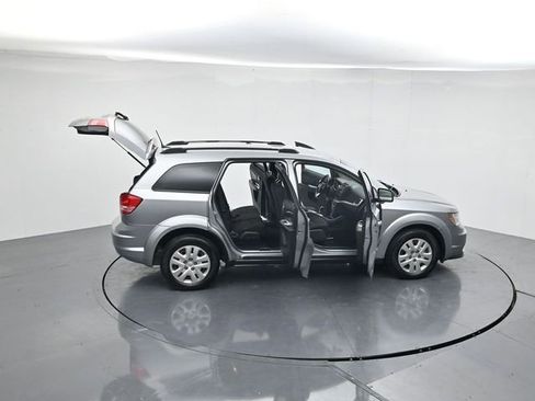 Used 2018 Dodge Journey SE w/ Popular Equipment Group image 46