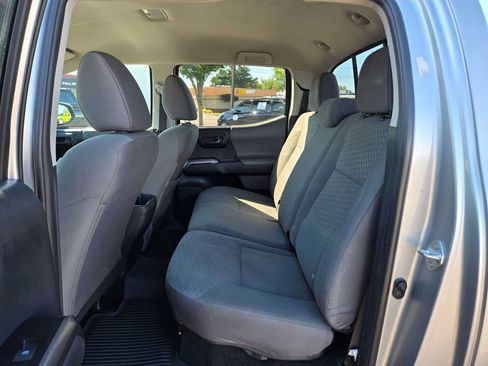 Used 2022 Toyota Tacoma SR5 w/ Black Out Package (TMS) AWD/4WD image 21