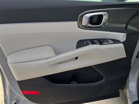 New 2026 Kia Sorento S image 19