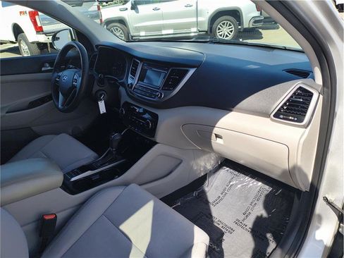 Used 2018 Hyundai Tucson SE FWD image 13