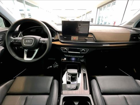Used 2025 Audi Q5 2.0T Premium Plus w/ Premium Plus Package AWD/4WD image 16