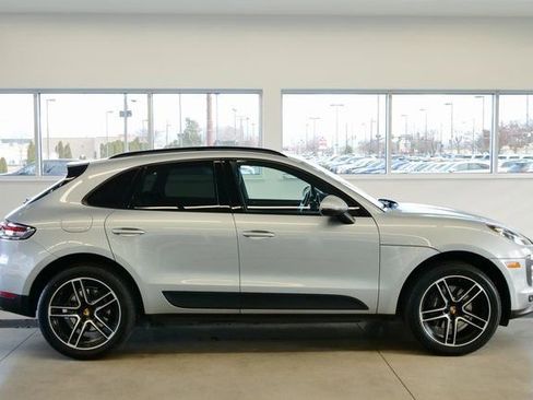 Used 2021 Porsche Macan Base image 7