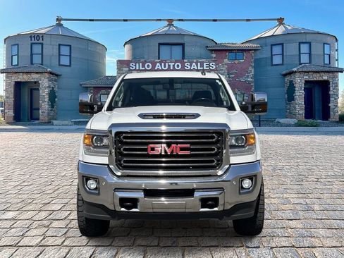 Used 2019 GMC Sierra 3500 SLT AWD/4WD image 8