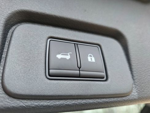 New 2026 Nissan Rogue Platinum image 9