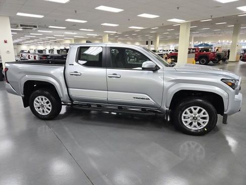 New 2026 Toyota Tacoma SR5 AWD/4WD image 6
