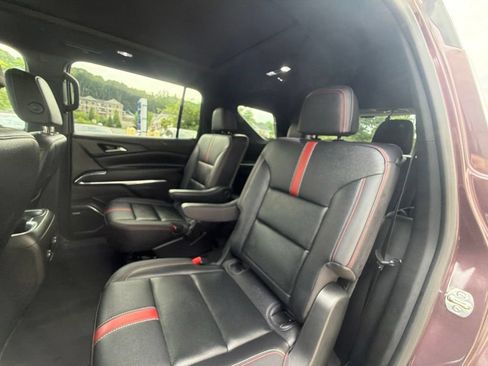 Used 2025 Chevrolet Traverse RS w/ LPO, Floor Liner Package AWD/4WD image 56