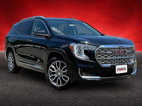 Used 2023 GMC Terrain Denali AWD/4WD image 1