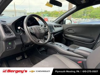 Used 2021 Honda HR-V Sport video 3