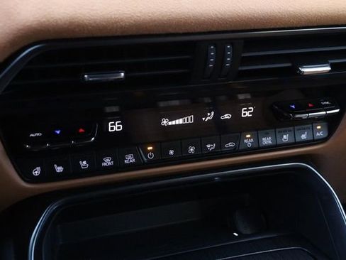 Used 2024 MAZDA CX-90 3.3 Turbo S w/ Premium Plus image 19