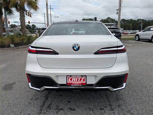 New 2025 BMW 740i image 6
