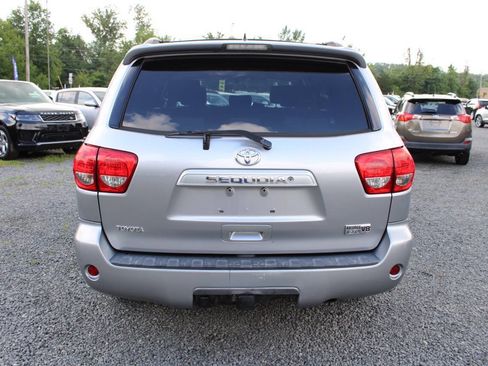 Used 2010 Toyota Sequoia SR5 AWD/4WD image 8