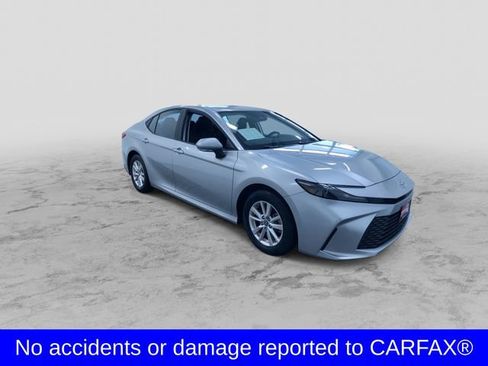 Used 2026 Toyota Camry LE FWD image 3