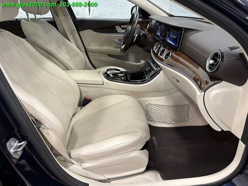 Used 2017 Mercedes-Benz E 400 4MATIC Wagon image 22