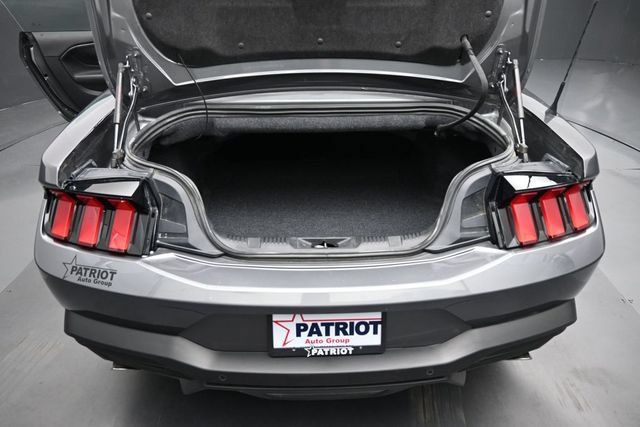 Used 2026 Ford Mustang Premium RWD image 17