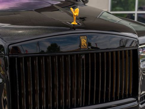 Used 2025 Rolls-Royce Cullinan AWD/4WD image 6