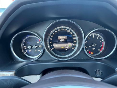 Used 2014 Mercedes-Benz E 350 4MATIC Sedan w/ Premium 1 Package image 19