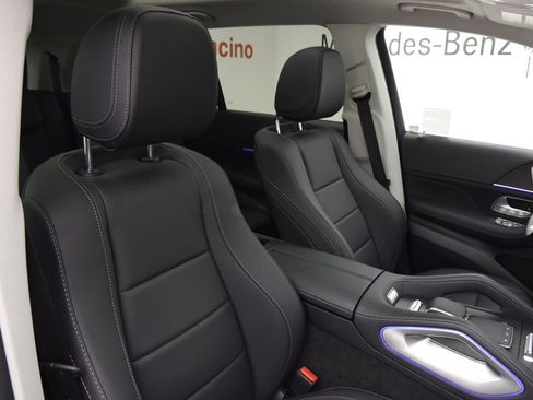 Used 2026 Mercedes-Benz GLS 450 4MATIC image 17