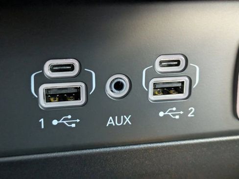 New 2025 Jeep Grand Cherokee Limited w/ Black Appearance Package image 20