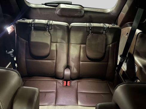 Used 2021 Ford Explorer King Ranch RWD image 16