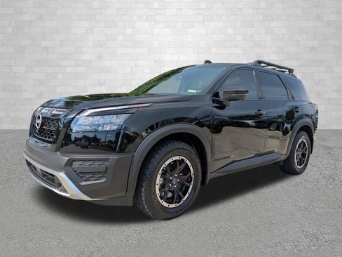 Used 2024 Nissan Pathfinder Rock Creek AWD/4WD image 5