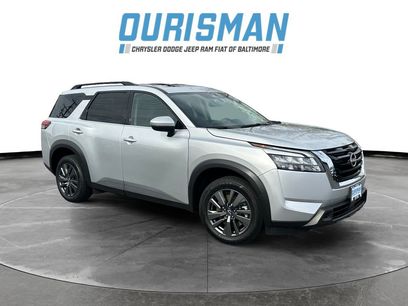 Used 2024 Nissan Pathfinder SV w/ SV Premium Package