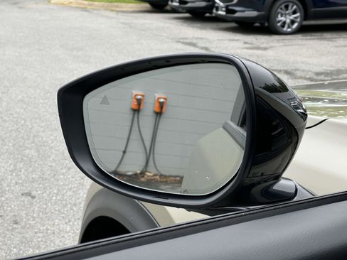 Used 2025 MAZDA CX-70 Plug-In Hybrid w/ Premium Plus image 16