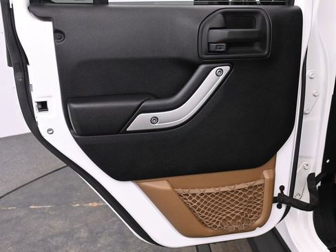 Used 2014 Jeep Wrangler Unlimited Sahara w/ Dual Top Group image 13